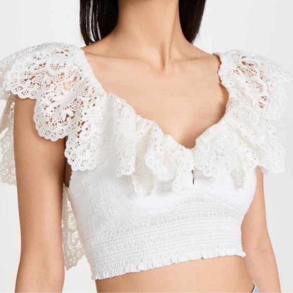 NWOT Alice + Olivia off-white Bleeker Lace Ruffle Top